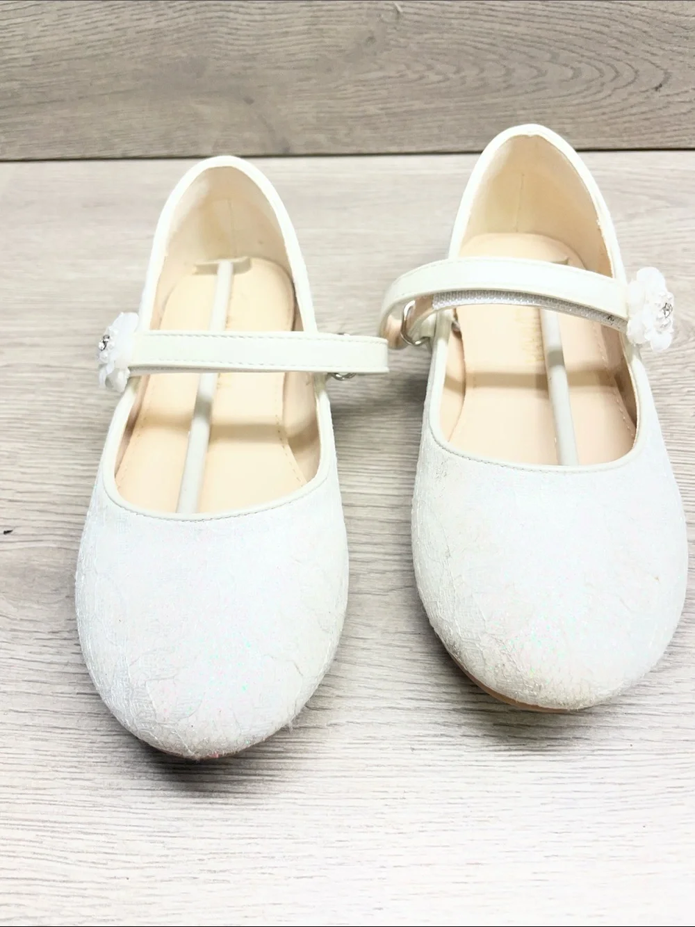 Girls White Mary Jane Dress Shoes with Floral Strap Accent #1058